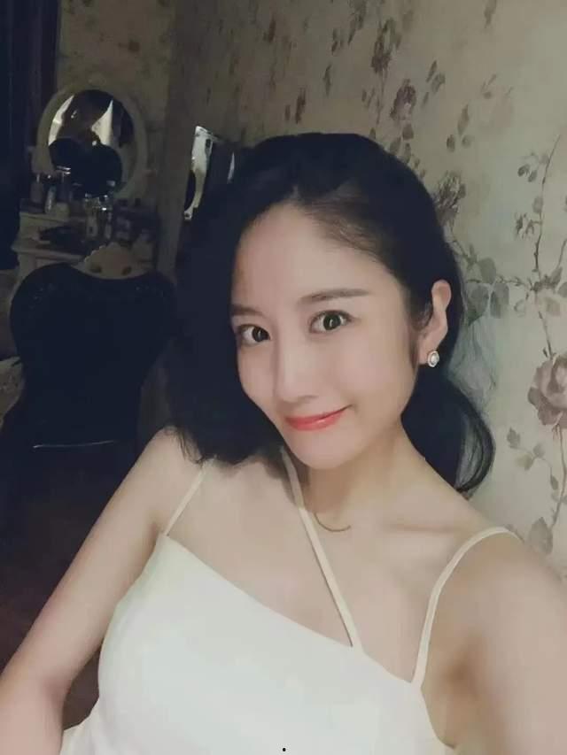 娱乐吃瓜老板娘,吃瓜老板娘的幕后故事